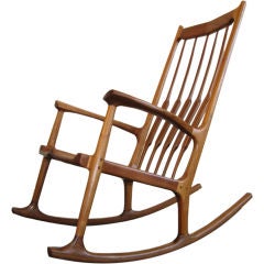 Sedia a dondolo American Craftsman in noce nero dell'Indiana