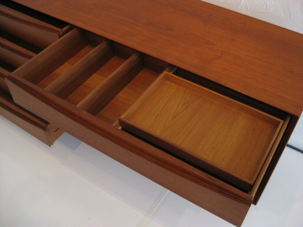 Long Eight Drawer Chest by ARNE VODDER 3