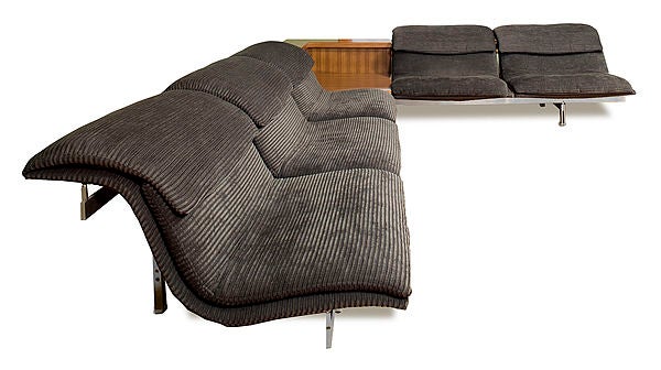Vintage wave modular sectional sofa designed in 1974 by Giovanni Offredi for Saporiti Italia with original corduroy-type fabric, these are part of the original edition, only one other known to exist.<br />
Six seats are available, so it can be