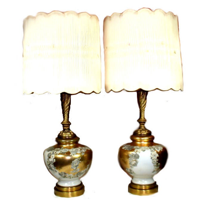 Paar Roccoco- Eglomise-Lampen im Angebot