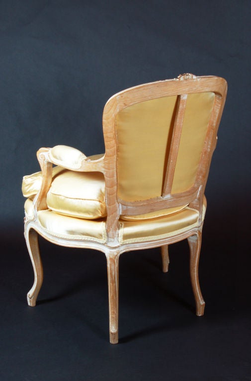 ladies parlor chair