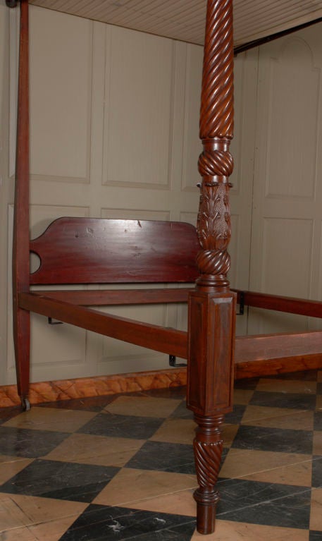 American A Sheraton Carved Mahogany Canopy Bed Mcintire School Salem Mass For Sale