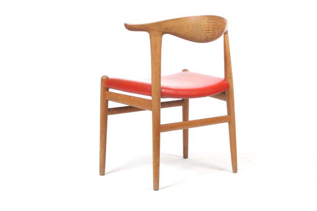 the Cow Horn Chair by Hans Wegner 1