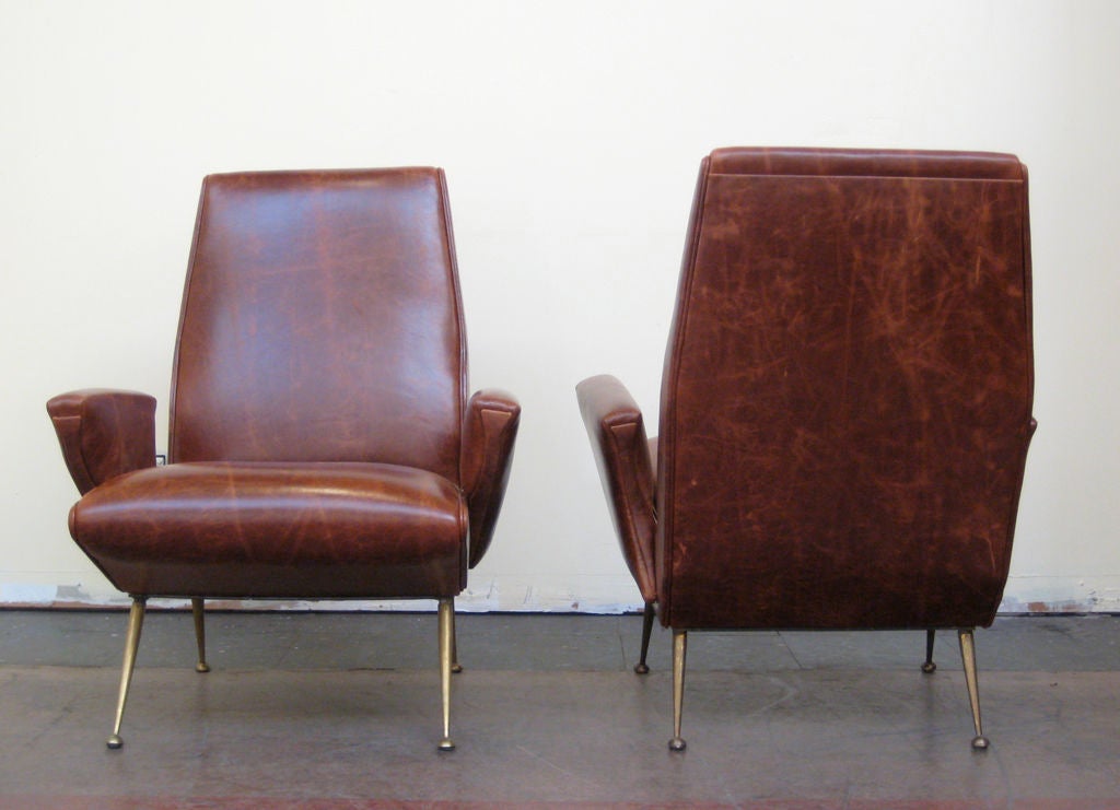 Pair of Mid-Century Italian Chairs In Good Condition In Los Angeles, CA