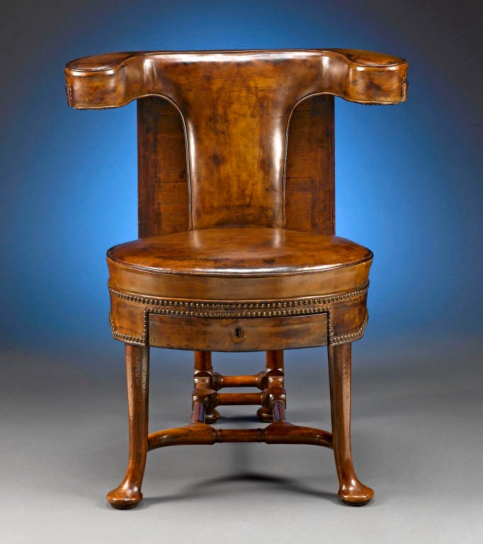 George II Walnut Reading Chair In Excellent Condition In New Orleans, LA