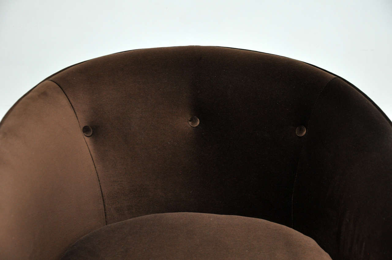 Mid-20th Century Milo Baughman Swivel Lounge Chairs