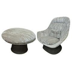 Pair of Warren Platner Chairs and One Ottoman