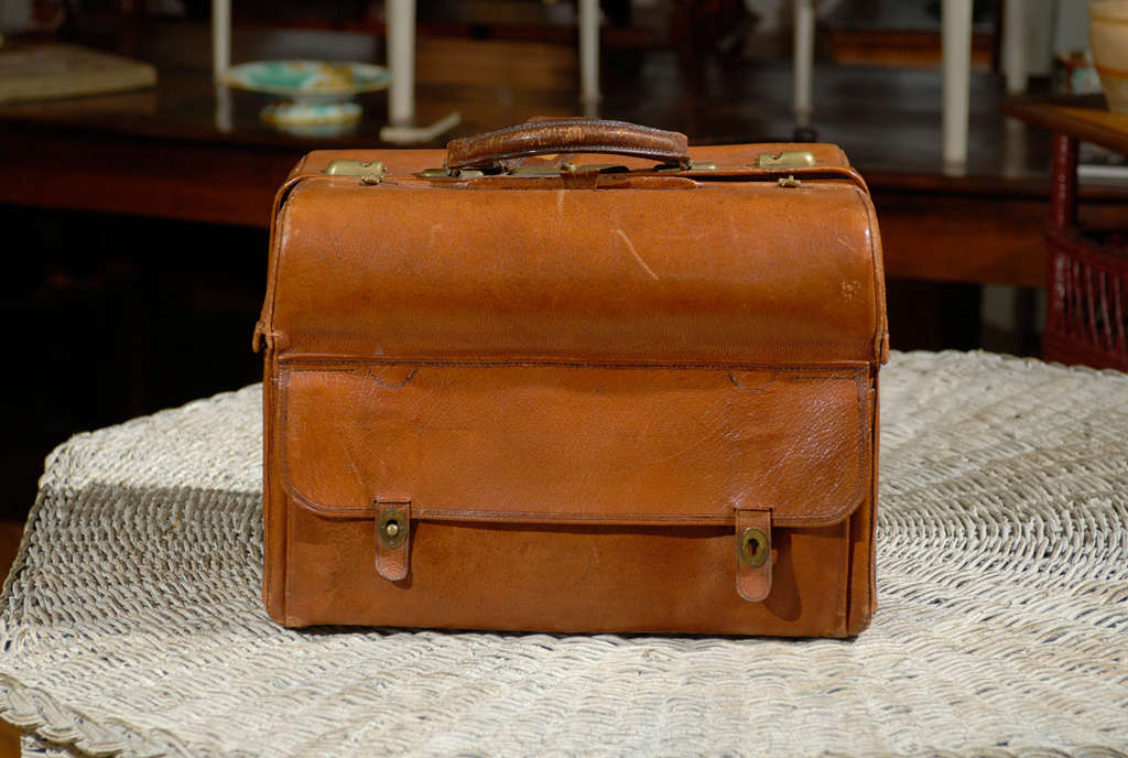 Silver Early 20th Century English Gentleman's Traveling Necessaire