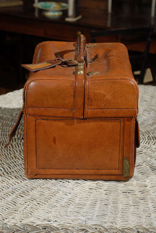 Early 20th Century English Gentleman's Traveling Necessaire 6