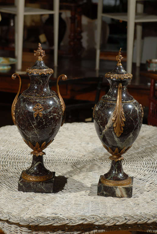 Pair of 19th Century French Marble Cassoulets 1