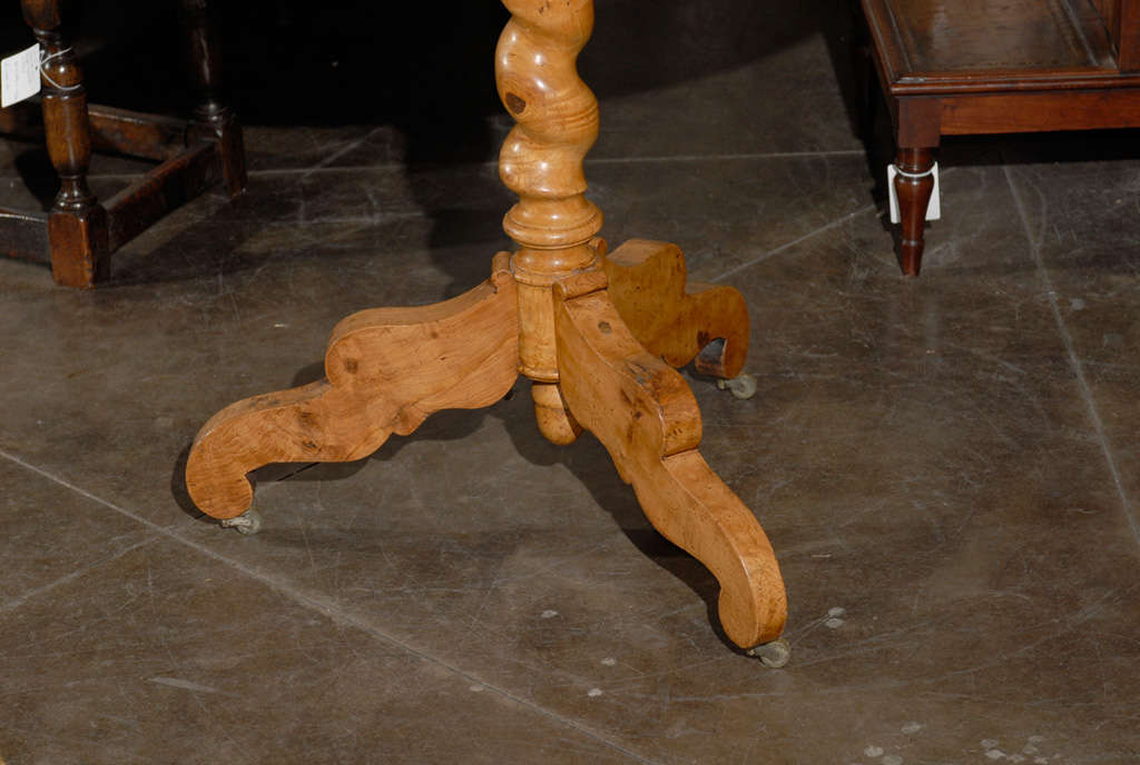 Round Pedestal Biedermeier Table In Excellent Condition In Atlanta, GA
