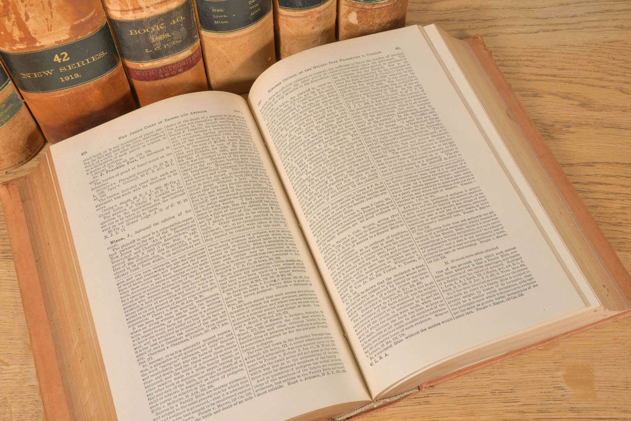 20ième siècle Northeastern Reporter & Lawyers Reports 1898-1906:: lot de 7 livres anciens