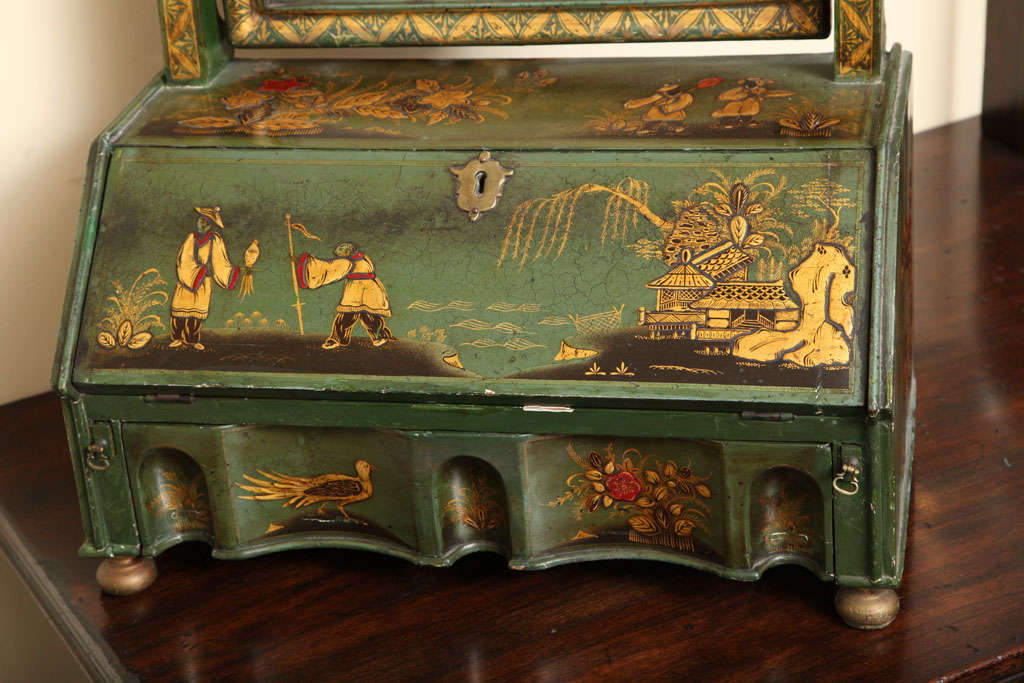 Green Chinoiserie Dressing Table Mirror In Good Condition In Brooklyn, NY
