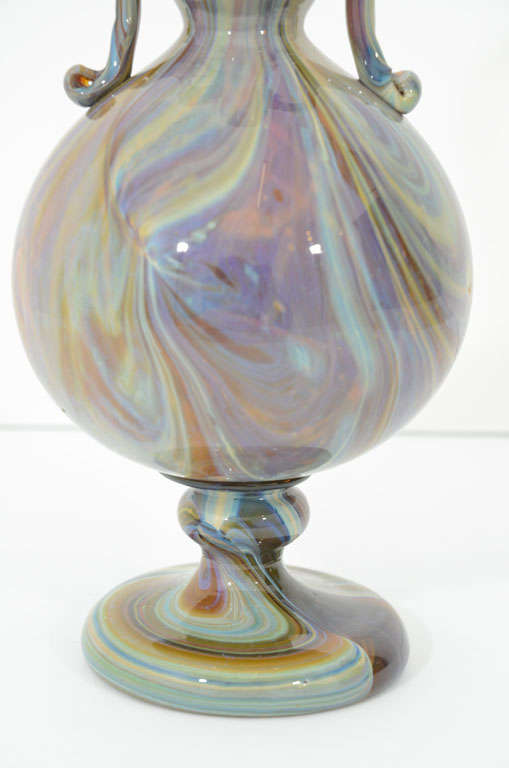 A Venetian Glass Chalcedony Glass Vase 4