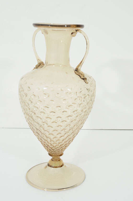 A Venetian Glass vase. For Sale 2