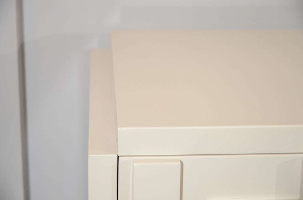 Late 20th Century White Lacquered Lane Furniture Brutalist Dresser in the Manner of Paul Evans