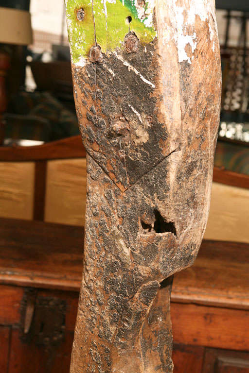 Antiker geschnitzter und verzierter Schiffsfigurenkopf im Zustand „Starke Gebrauchsspuren“ im Angebot in Sheffield, MA