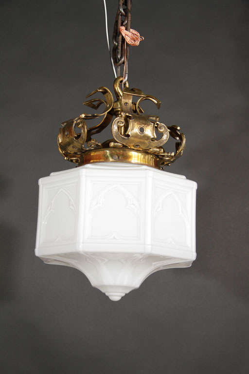 Edwardian milk glass pendant with brass crown For Sale 3