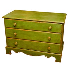Green low Canadian three drawer dresser