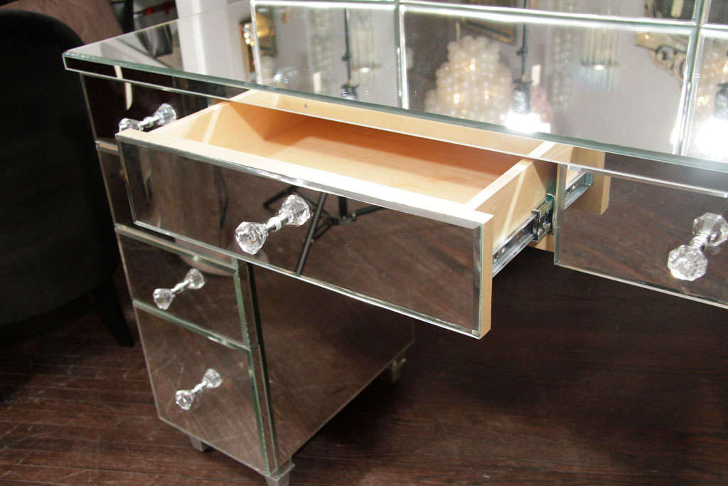 Art Deco Style Mirrored Dressing Table For Sale at 1stdibs