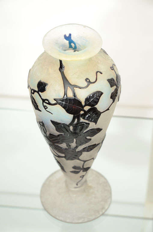 Art déco-Vase „Clematis Et Papillons“ von Daum Freres, Art déco im Angebot 2