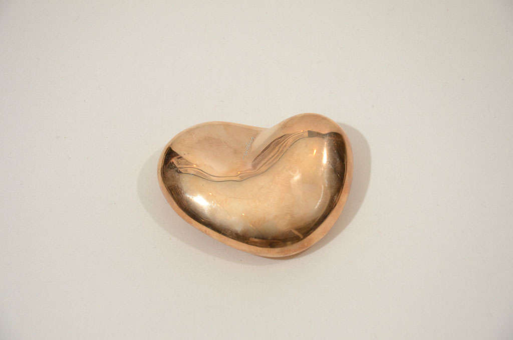 Polished cast bronze heart scultpure