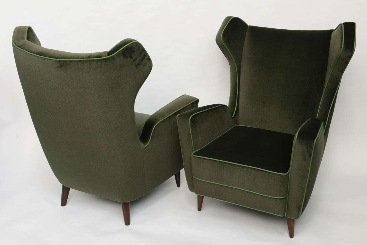 Velvet Pair of Exquisite Winged Armchairs in the Manner of Ponti