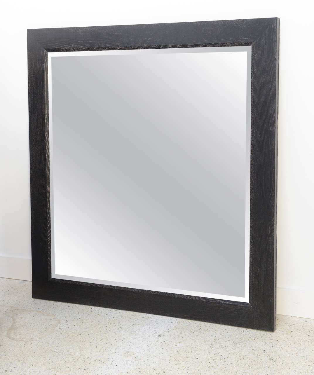 The frame with beveled edge surrounding a mirror
Custom designed by renowned designer Jamie Herzlinger
Designer Jamie Herzlinger, has established herself as a sought-after and well-respected member of the industry, including earning entree into