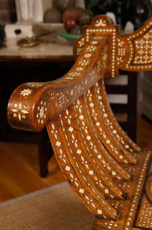 Wood Savonarola Style Chair
