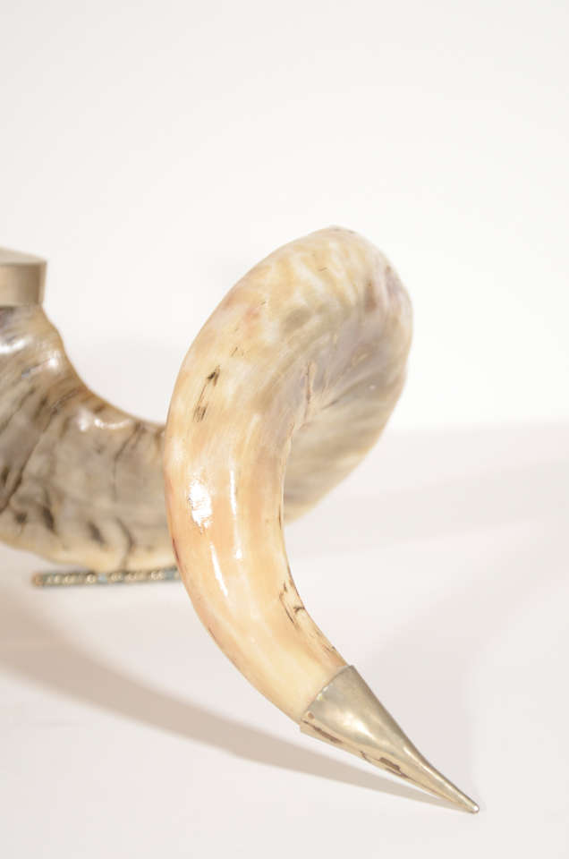 Pair of Exquisite Vintage Rams Horn Candlesticks In Excellent Condition In Fort Lauderdale, FL