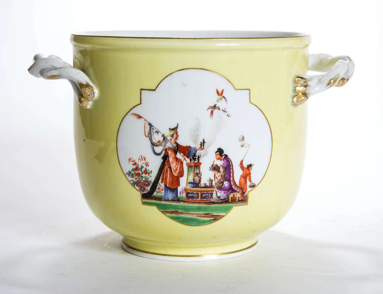 19th Century Pair of Meissen Yellow Ground Jardinieres Cachpots, 19th-20th Century For Sale