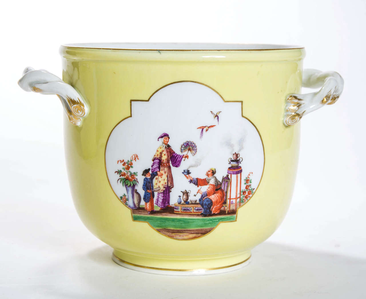 Pair of Meissen Yellow Ground Jardinieres Cachpots, 19th-20th Century For Sale 3