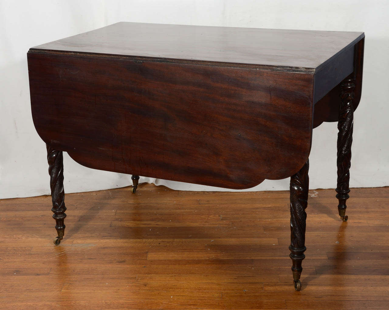 American Pair of Federal Period Drop-Leaf Dining Tables