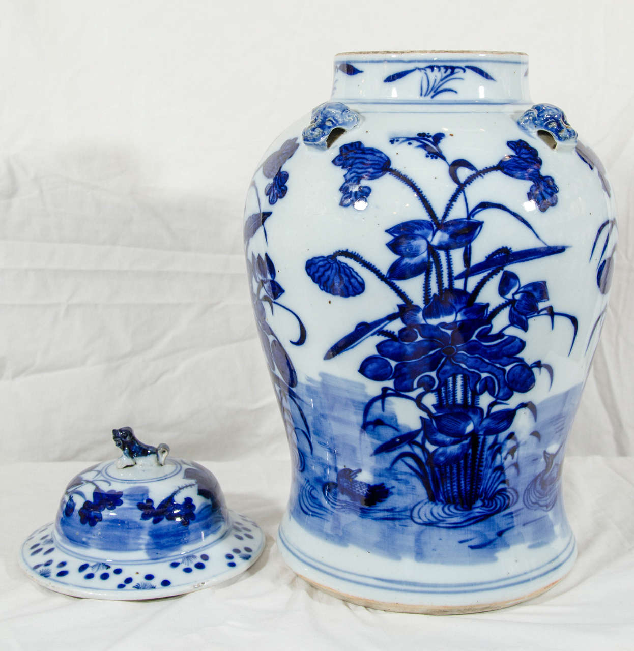  Antique Chinese Porcelain Vase Blue and White In Excellent Condition In Katonah, NY