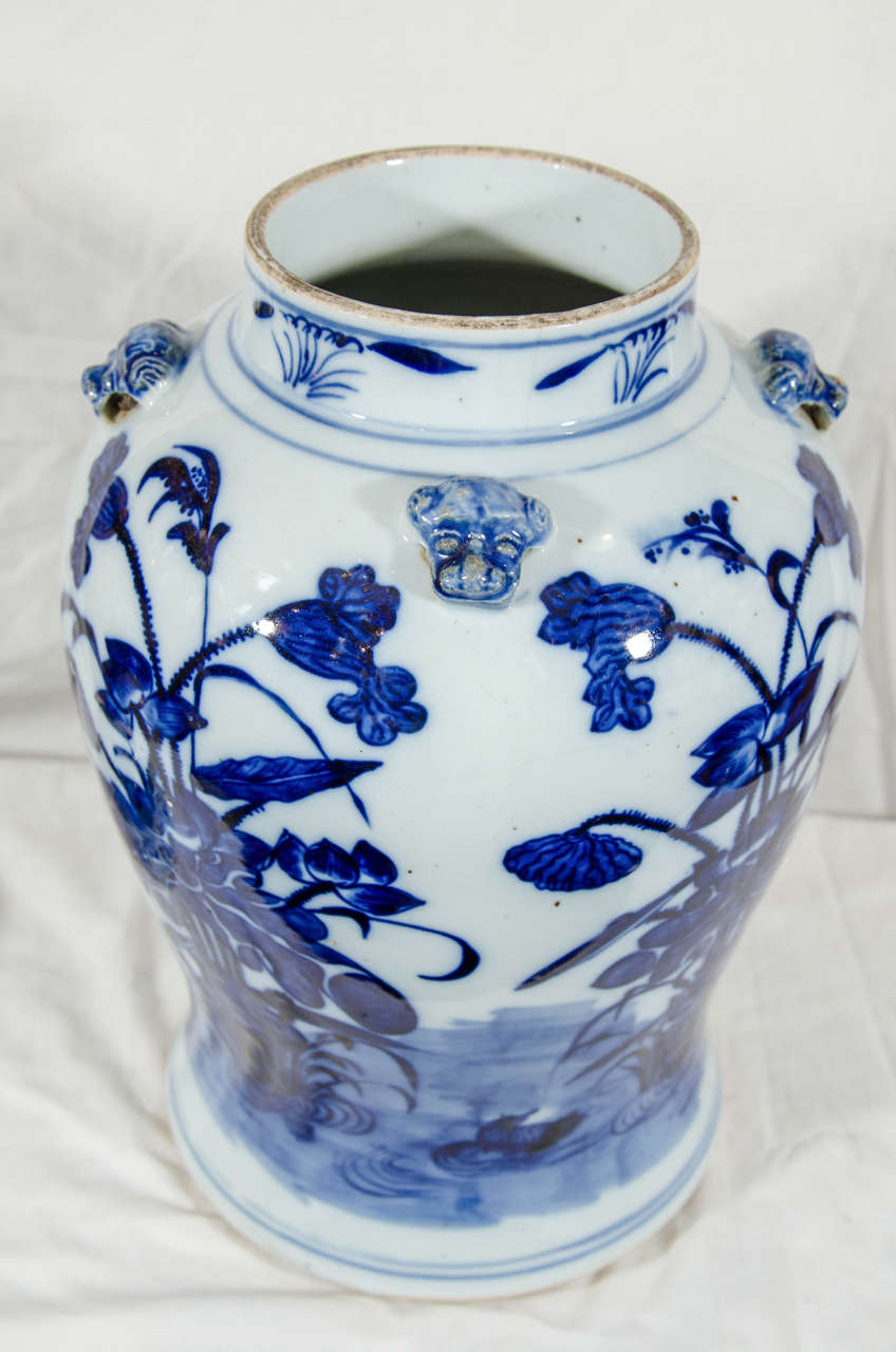 19th Century  Antique Chinese Porcelain Vase Blue and White