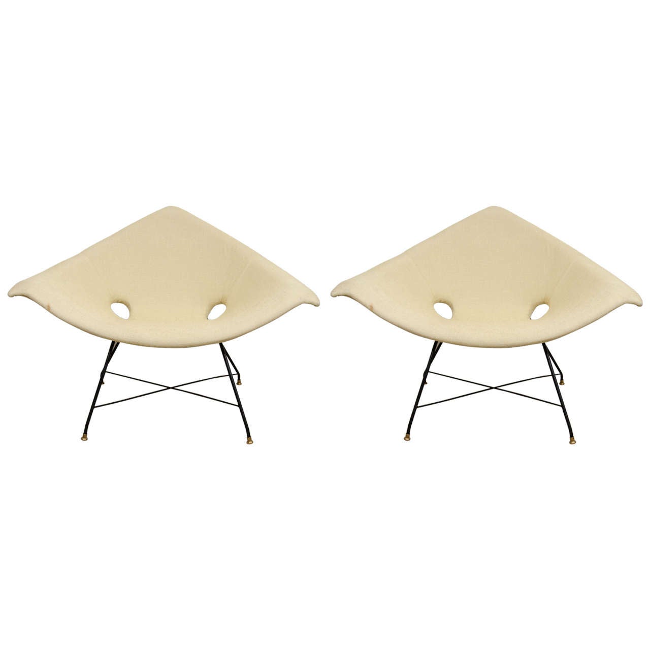Pair of Off-White Fratelli Saporiti, Augusto Bozzi Chairs, Italy, circa 1958 For Sale