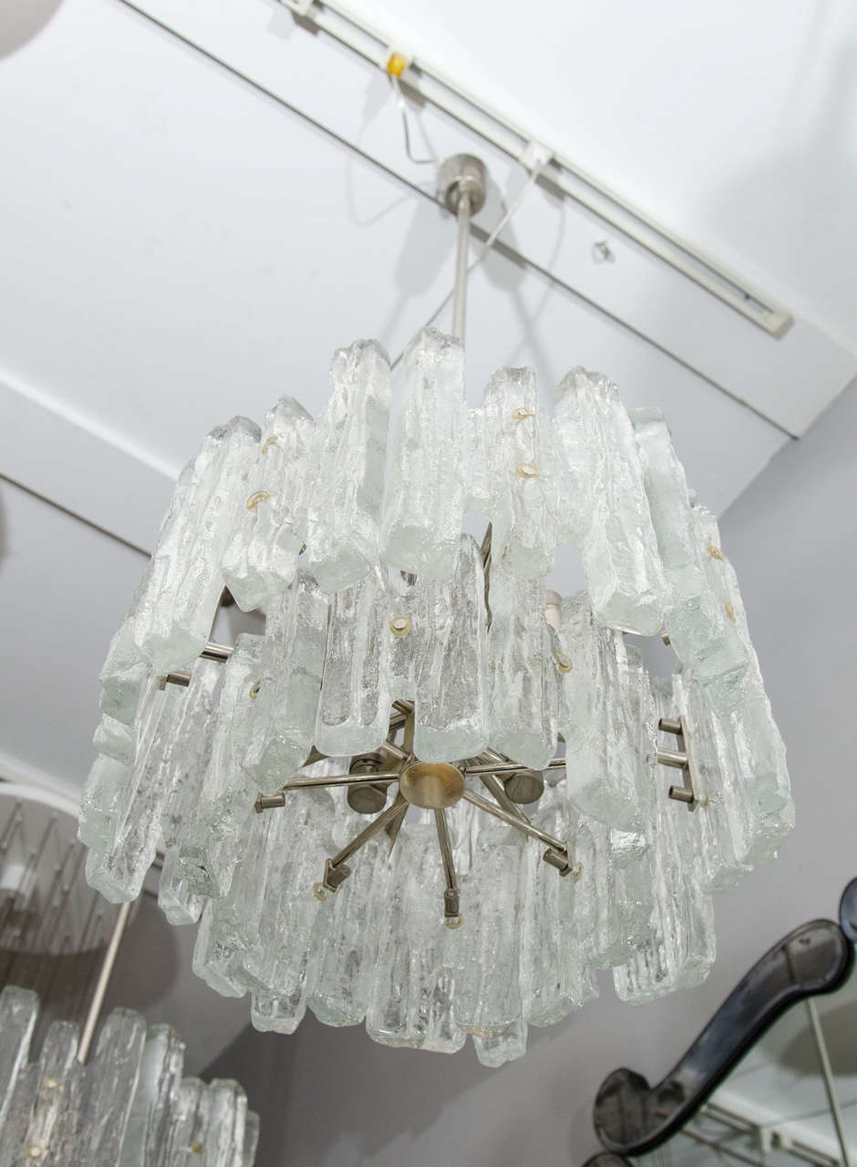 Kalmar Ice chandelier with chrome frame
****Pair available
