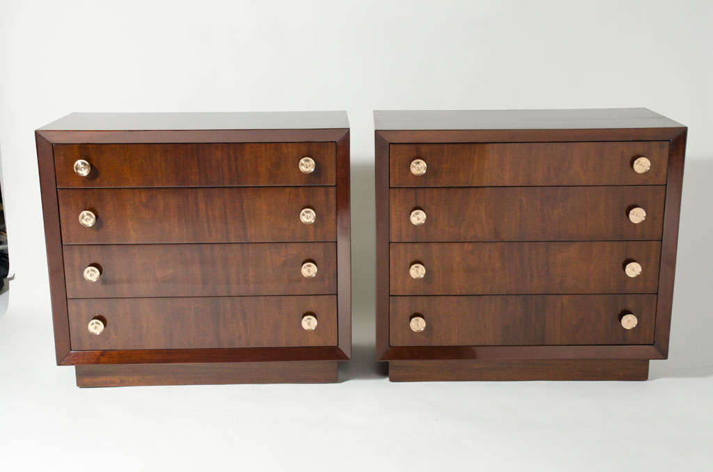 bachelor chest modern