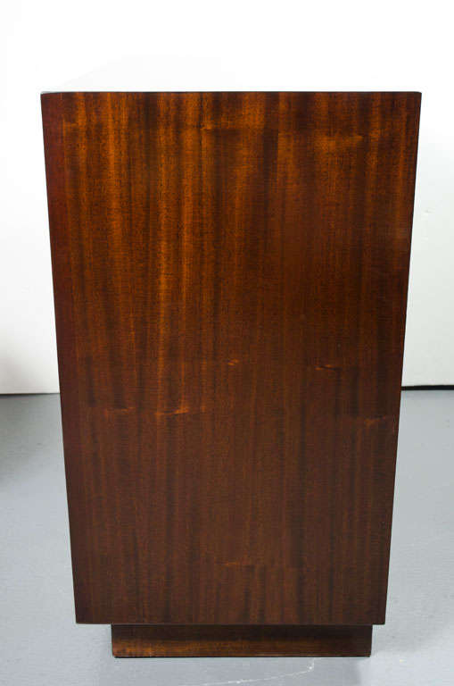 American Art Deco Bachelor's Chests by Modern Age In Excellent Condition For Sale In New York, NY