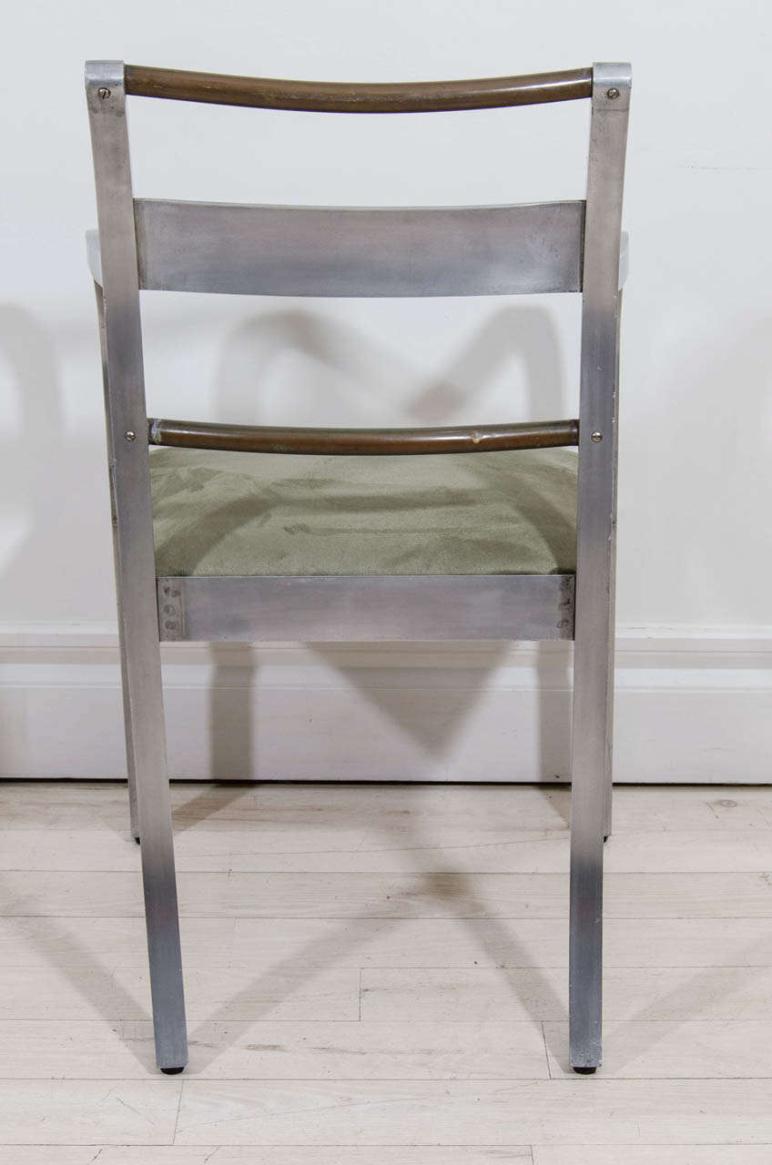 Mid-20th Century Pair of Brushed Copper and Aluminum Arm Chairs, Italy, circa 1940s For Sale