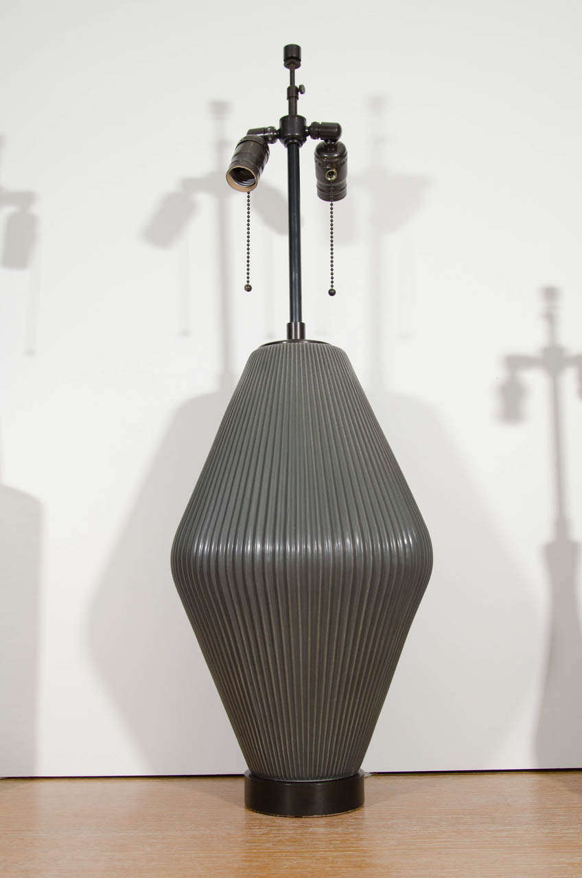 Gerald Thurston Black Fluted Ovoid Shaped Ceramic Table Lamp for Lightolier. American, 1950’s