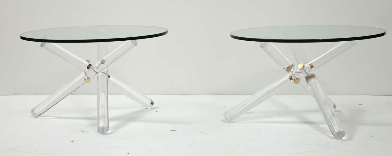 Pair of Lucite Side Tables In Excellent Condition In New York, NY