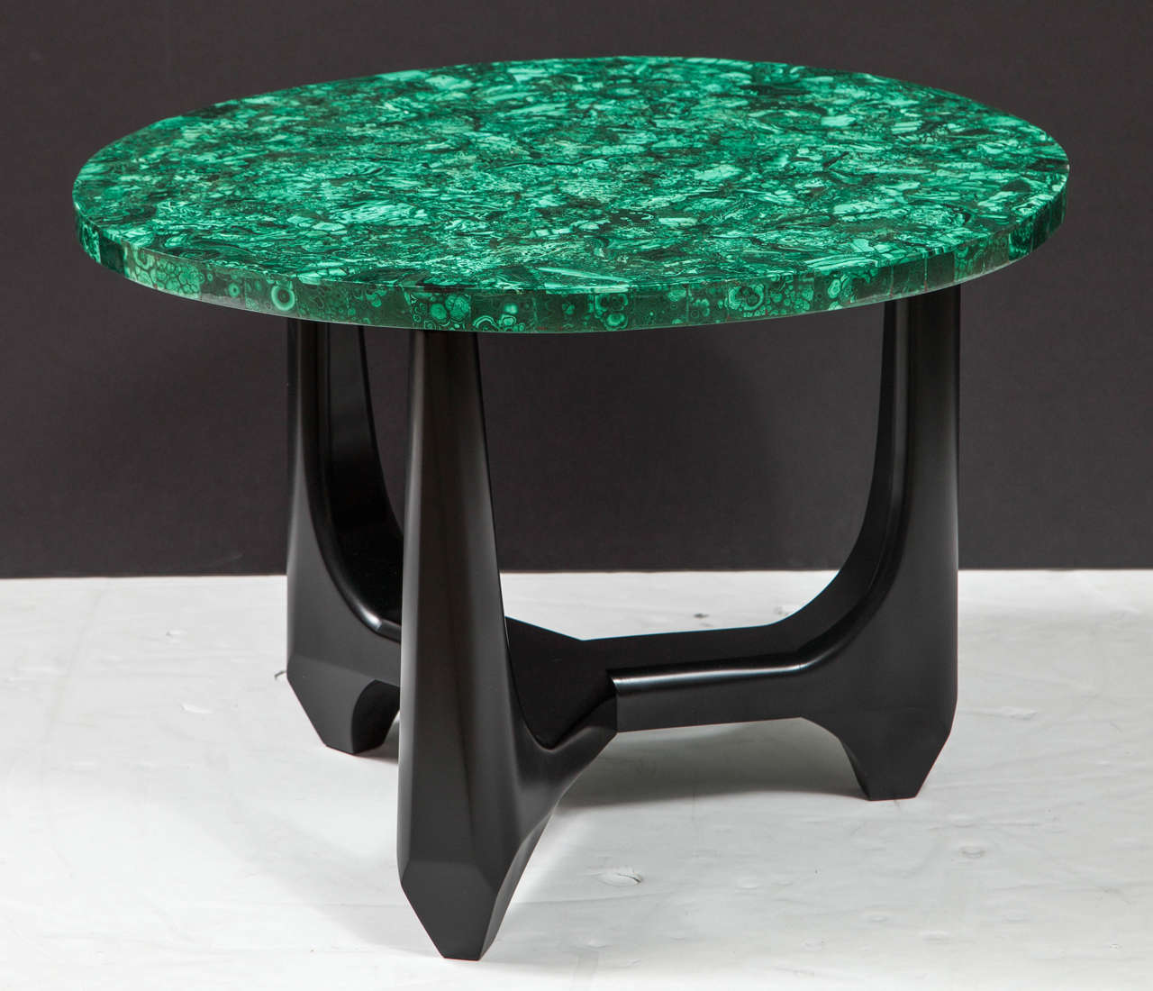 Pair of side table in malachite, attributed to 
