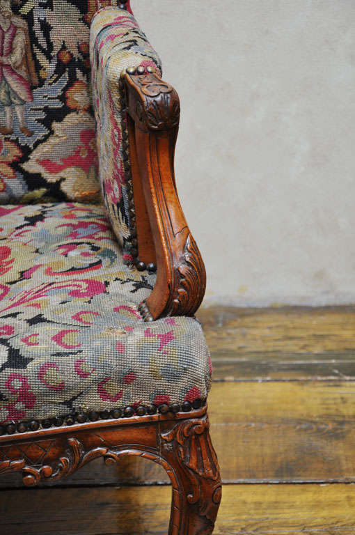 Pair of Transitional Louis XV Louis XVI Needlepoint Bergères, France, 1880 In Excellent Condition For Sale In Chicago, IL