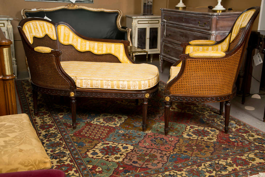 French Louis XIV Style Two-Piece Chaise