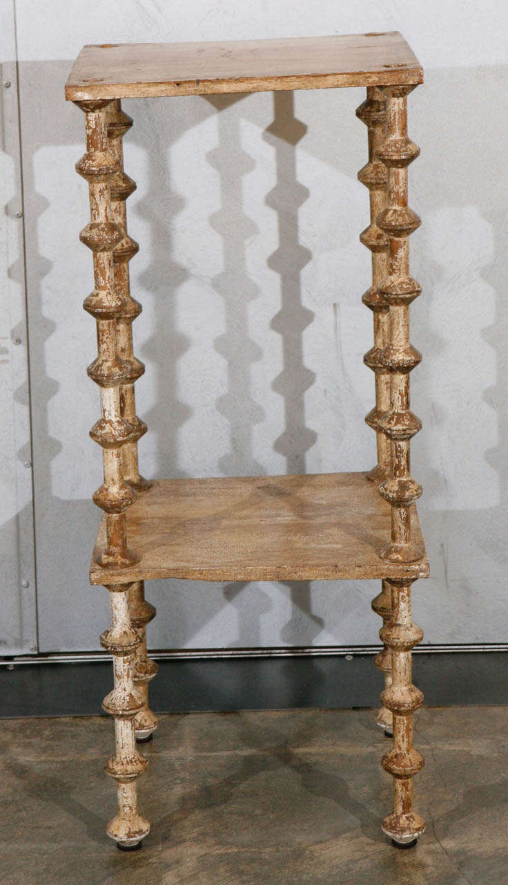 Artisanat Table/tablette d'appoint en forme de bobine à coudre d'art populaire américain