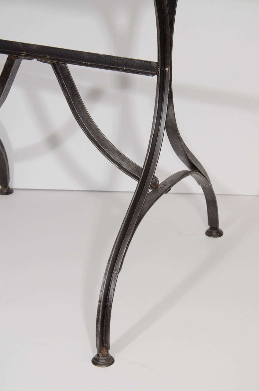 French Metal Bistro Table In Good Condition For Sale In New York, NY