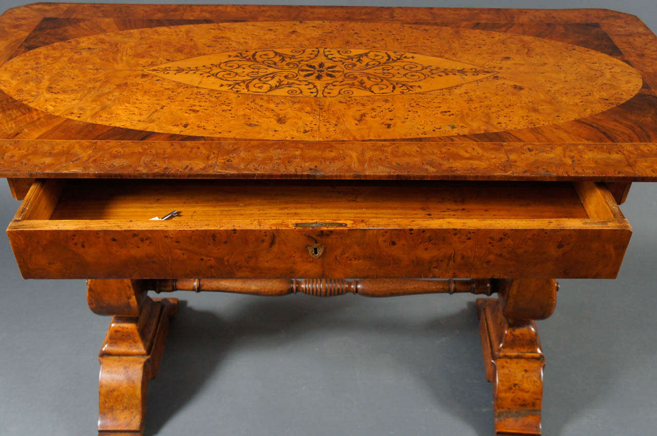 Biedermeier Desk with Burl and Inlay For Sale 2