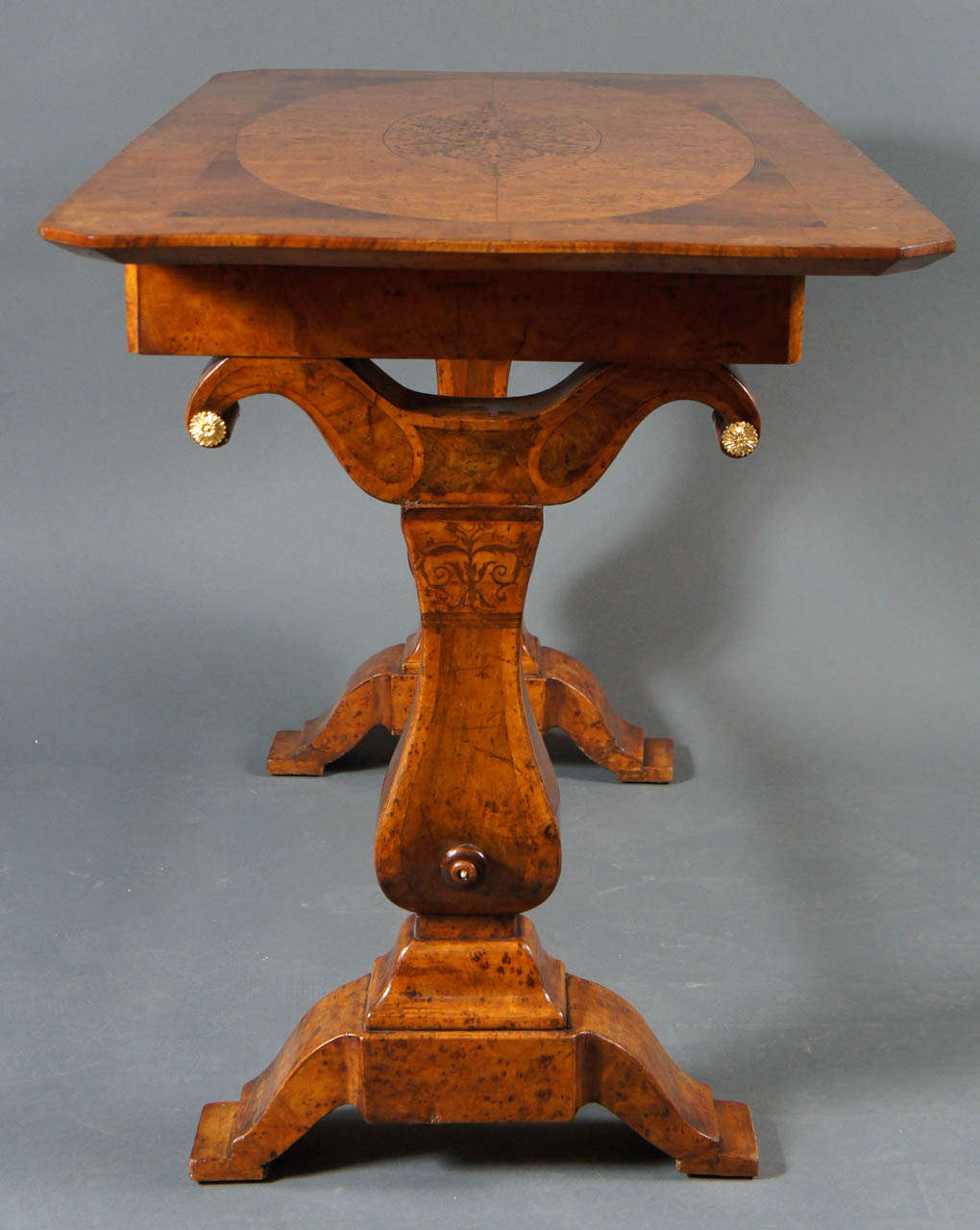 Biedermeier Desk with Burl and Inlay For Sale 4