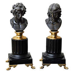 Paire de bustes en bronze représentant Dionysos et Ariadne